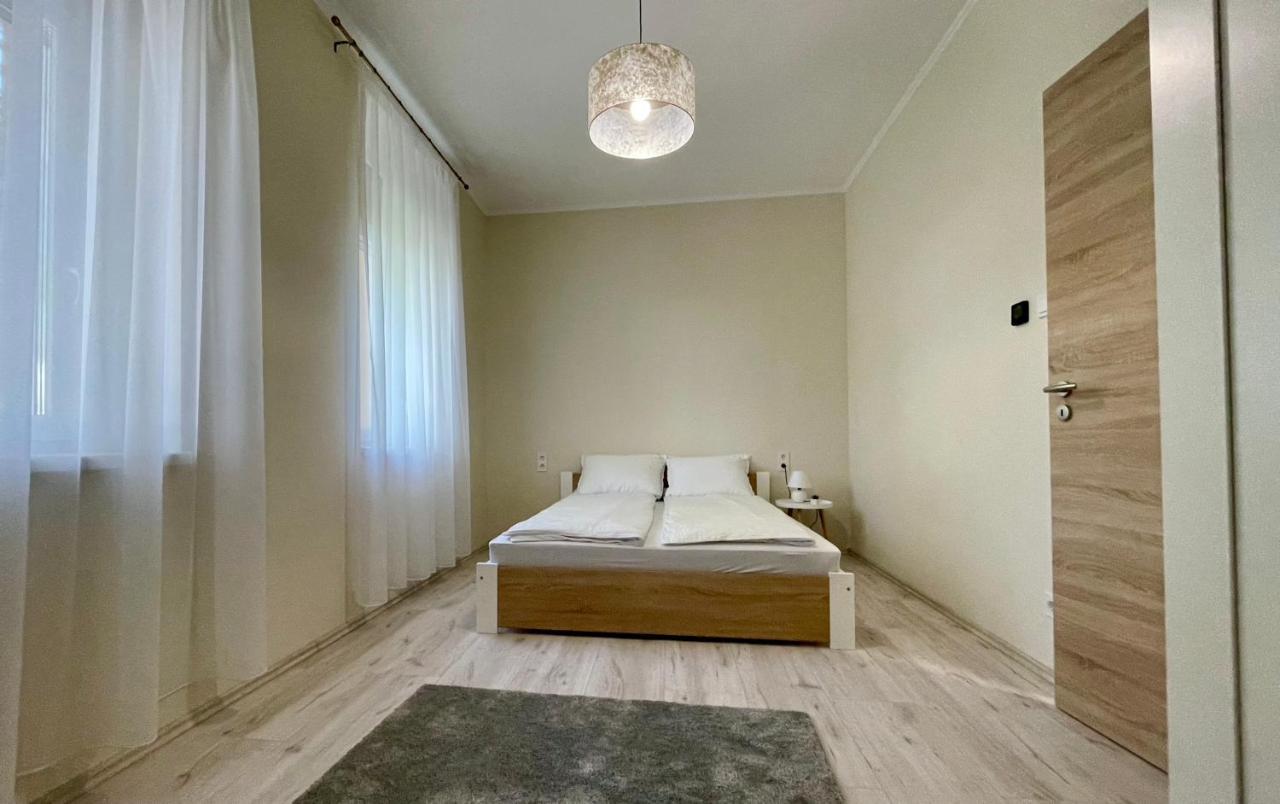 Voeroesmarty Apartmanhaz Мако Екстер'єр фото